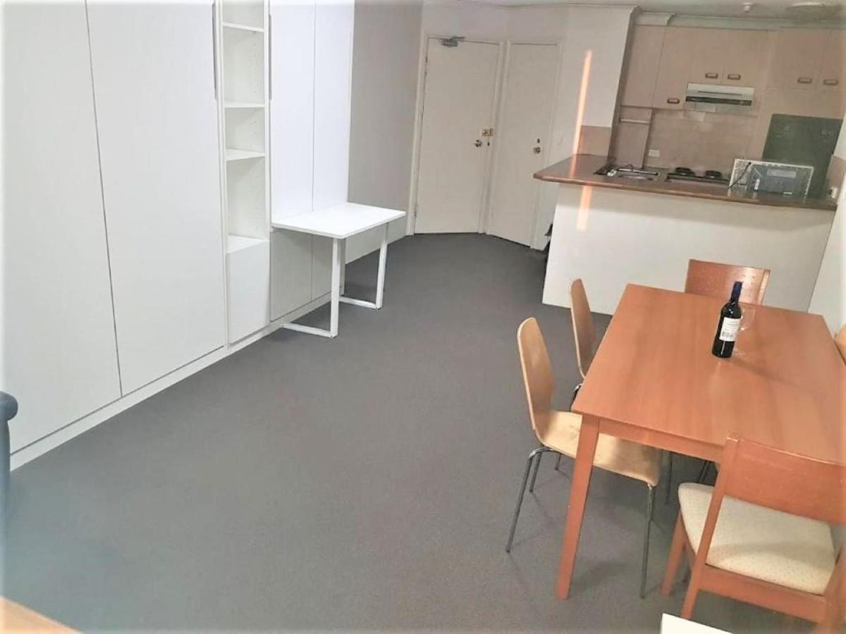 Accommodation Sydney - Kent Street Sydney Cbd Top Floor 2 Bedroom Apartment With Balcony Esterno foto